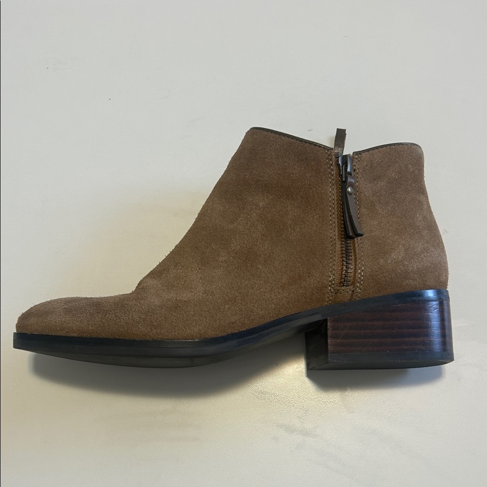Cole Haan Brown Suede Side-Zip Ankle Bootie sz 8